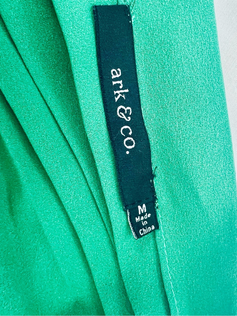 Ark & Co Emerald Green V‑Neck Sleeveless Skater Dress - Picture 4 of 7